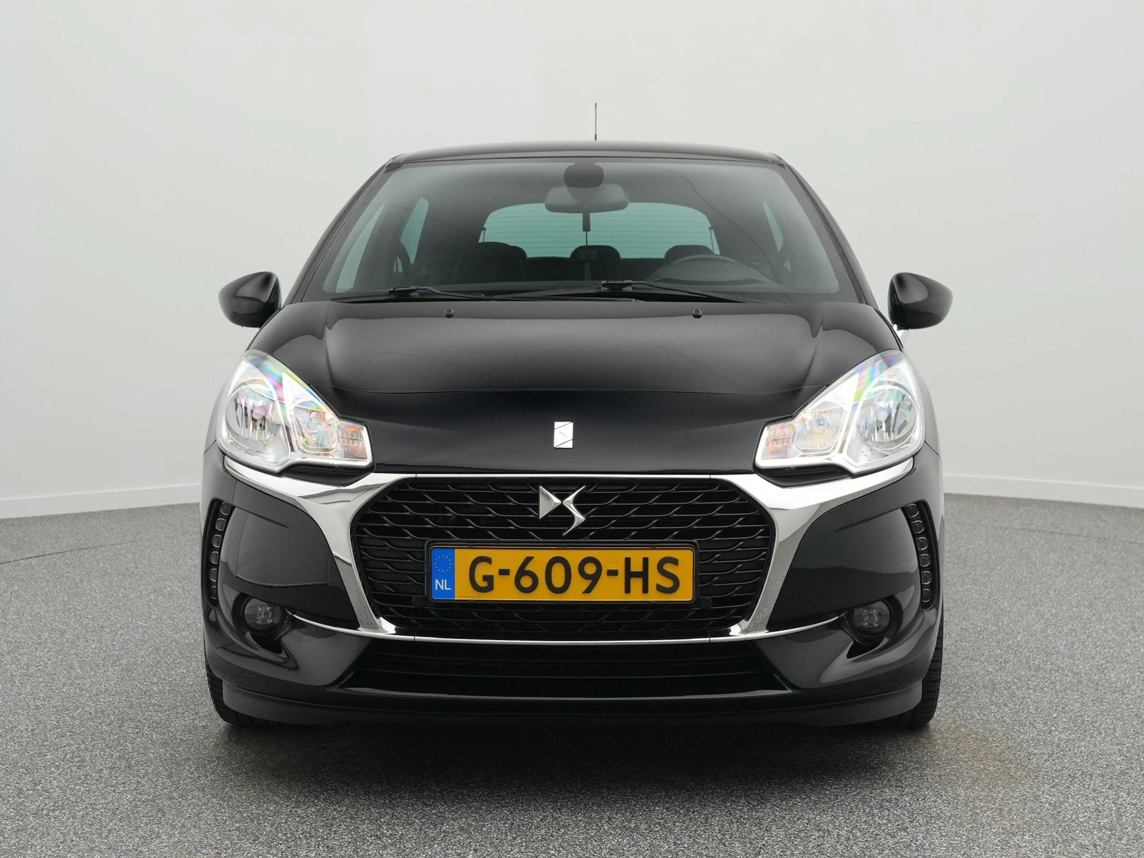 DS Automobiles DS 3 1.2 PureTech Connected Chic AUTOMAAT | Trekhaak | — photo 5