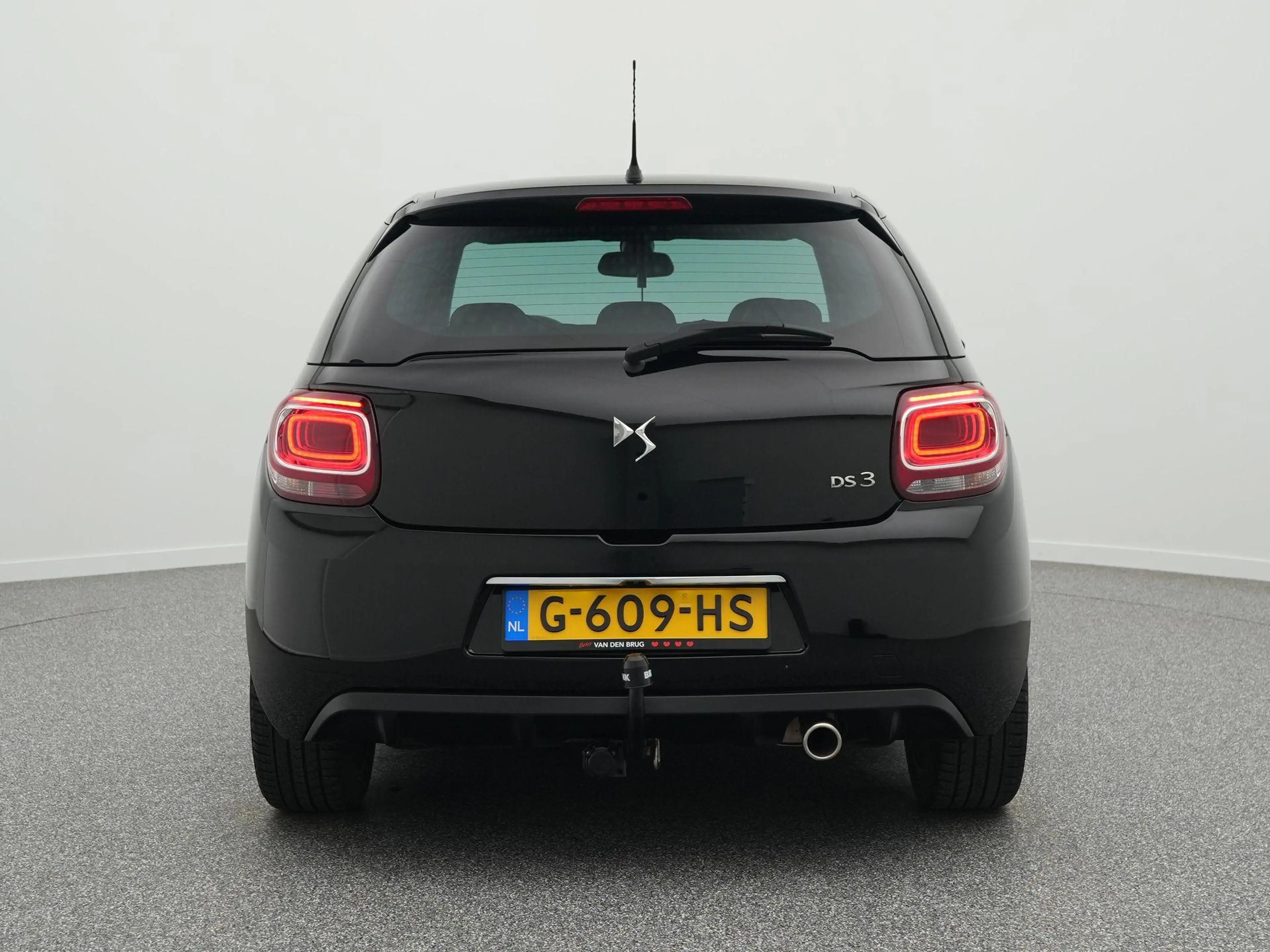 DS Automobiles DS 3 1.2 PureTech Connected Chic AUTOMAAT | Trekhaak | — photo 6
