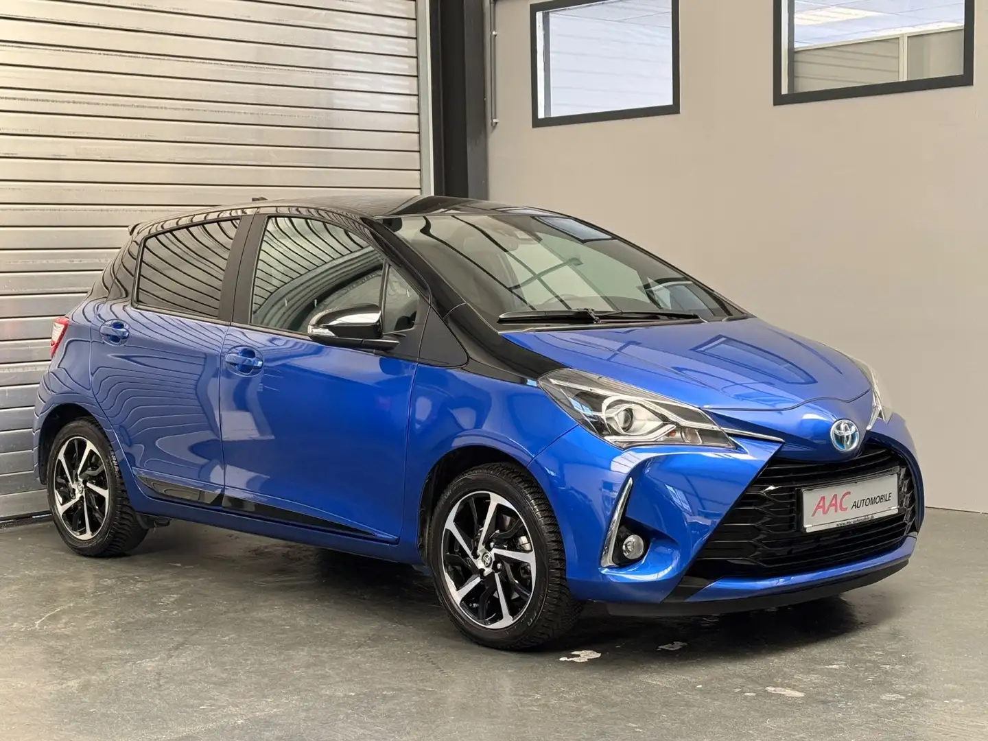 Toyota Yaris Hybrid Style Selection/CarPlay/KeyLess/Cam Blau - 1
