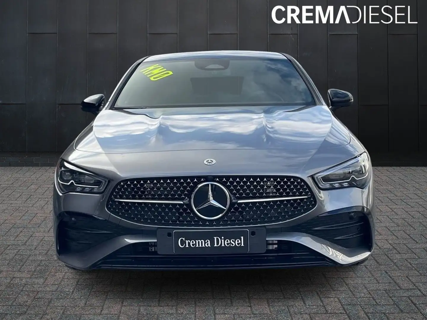 Mercedes-Benz CLA 180 CLA Shooting Brake 180 d AMG Line Advanced Plus Šedá - 2