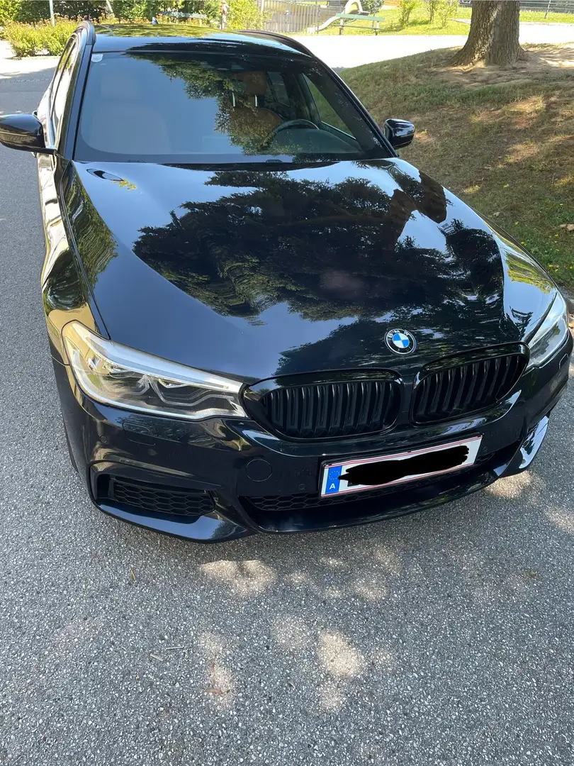 BMW 520 520d Touring Aut. Schwarz - 1