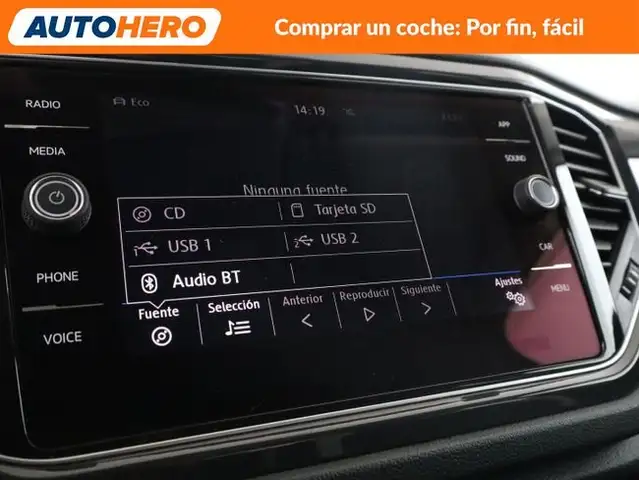 Volkswagen T-Roc view 23