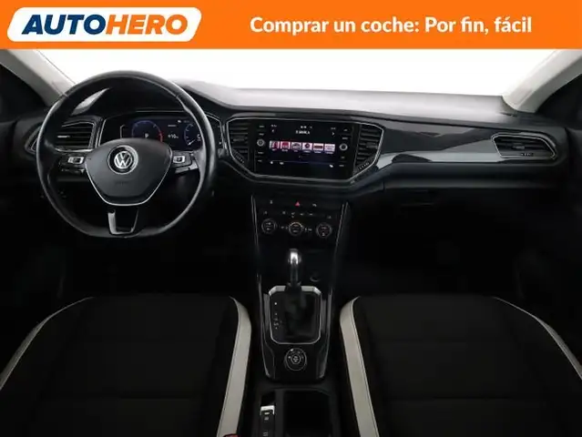 Volkswagen T-Roc view 13