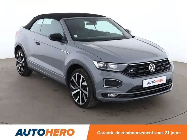 Volkswagen T-Roc view 8