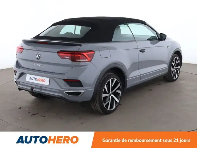 Volkswagen T-Roc view 6