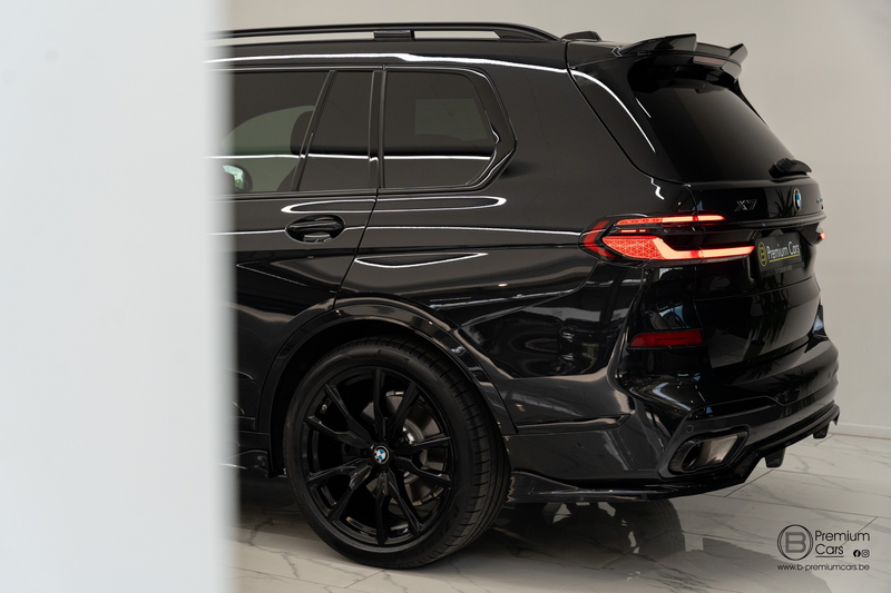 BMW X7 xDrive 40d M-pack pro bodykit! Acc, Hud, Massage! — photo 12