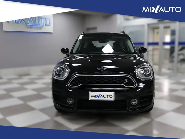 Mini Countryman view 2