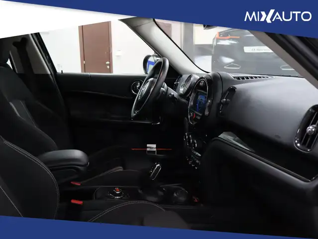 Mini Countryman view 14
