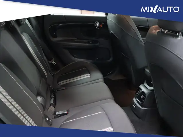 Mini Countryman view 16