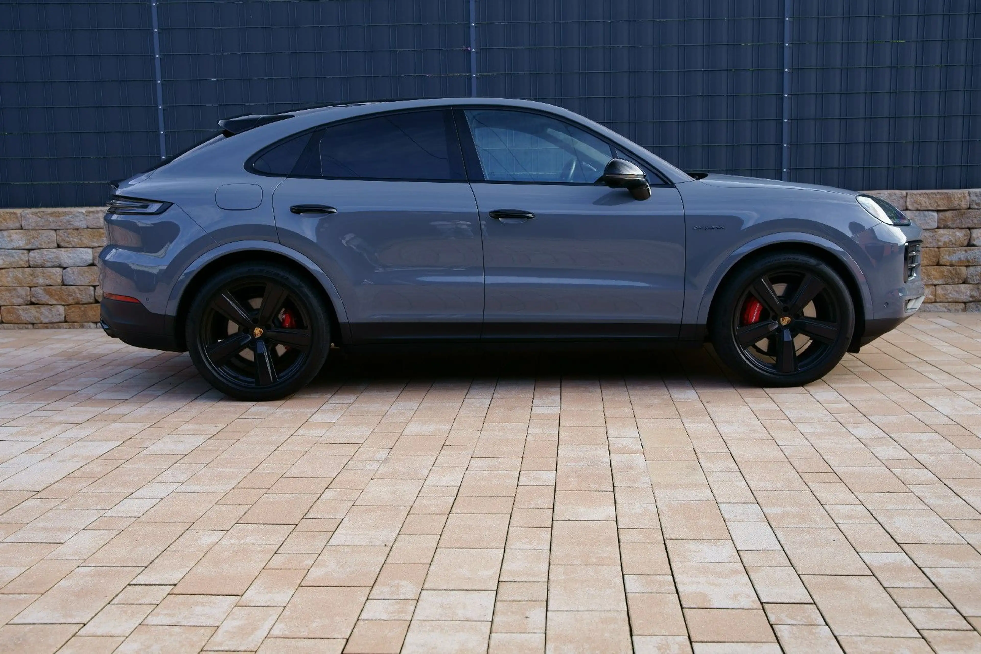 Porsche Cayenne Coupe S E-Hybrid P-Display Full SPEC ! — photo 5