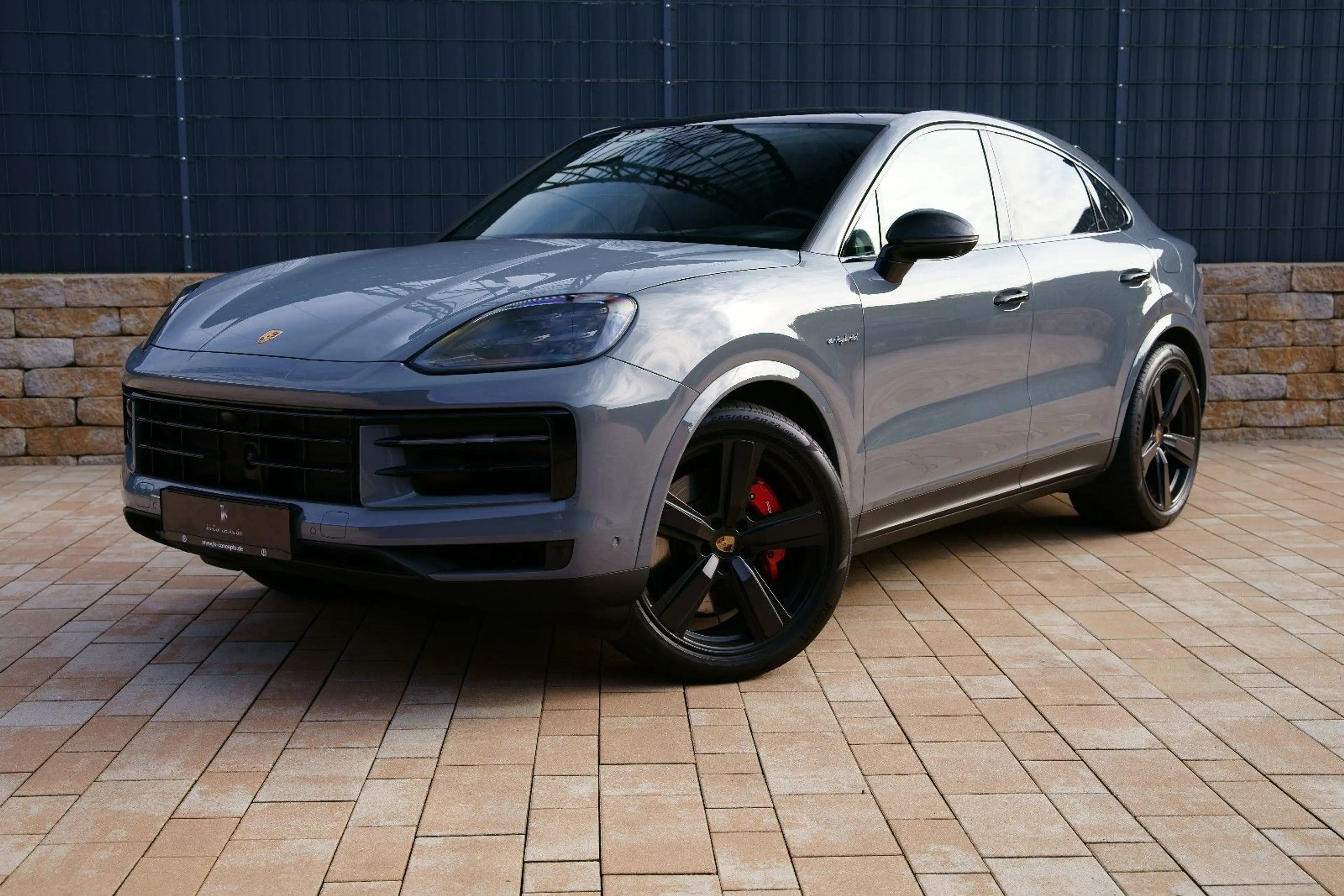 Porsche Cayenne Coupe S E-Hybrid P-Display Full SPEC ! — photo 2