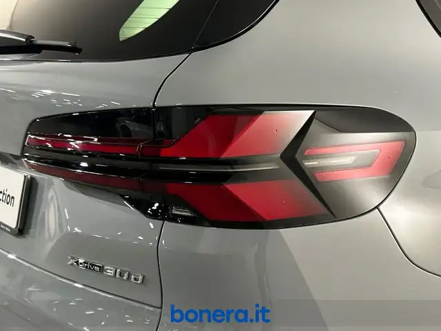 BMW X5 view 11