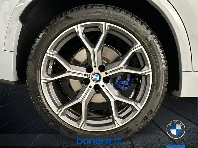 BMW X5 view 12