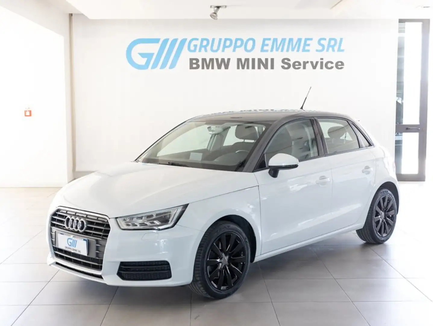 Audi A1 A1 Sportback 1.6 tdi Design s-tronic Blanc - 1