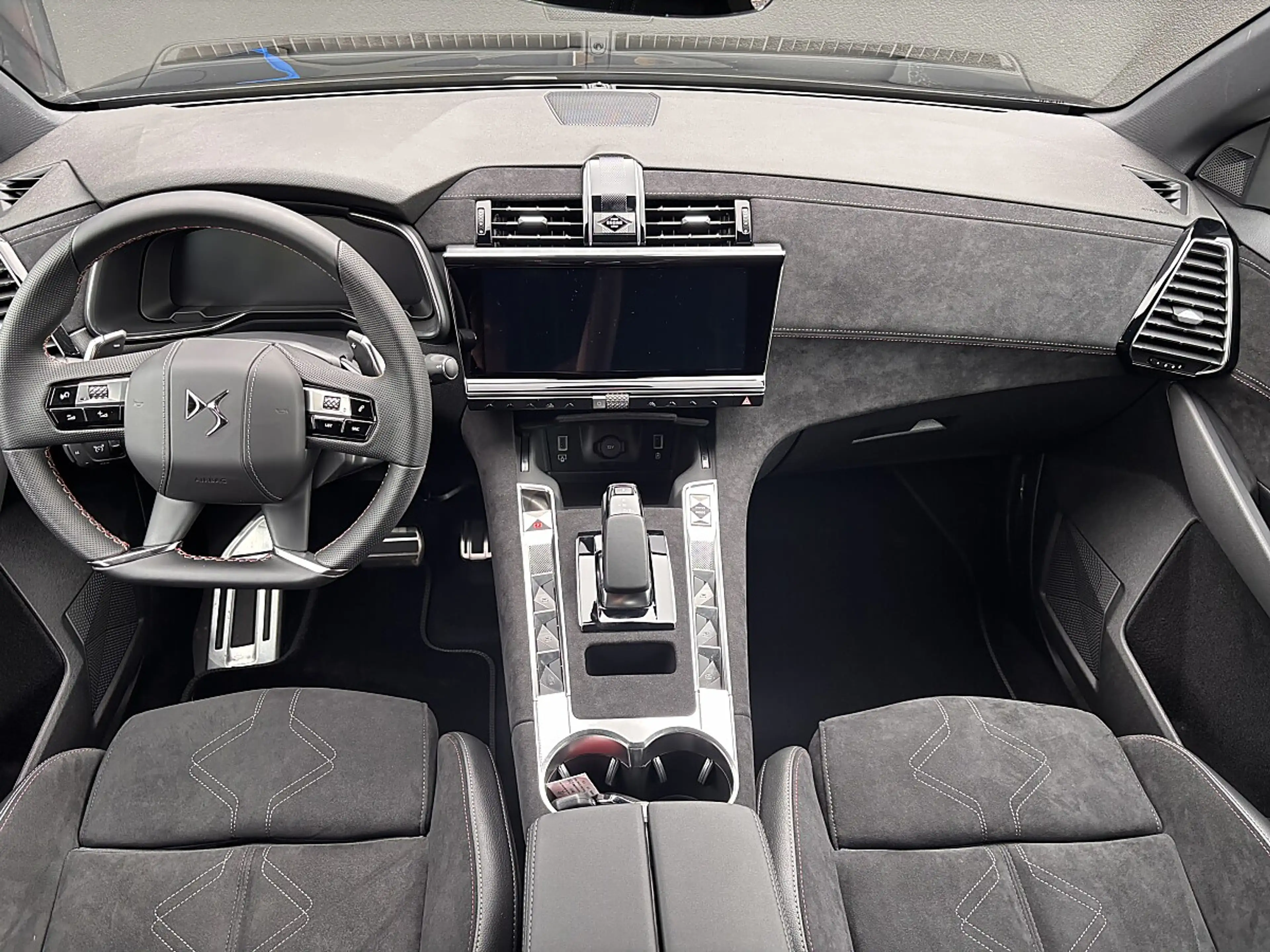 DS Automobiles DS 7 Crossback DS7 PHEV AWD 300 Edition France inkl. AHK — photo 13