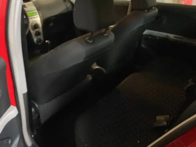 Toyota Yaris view 10