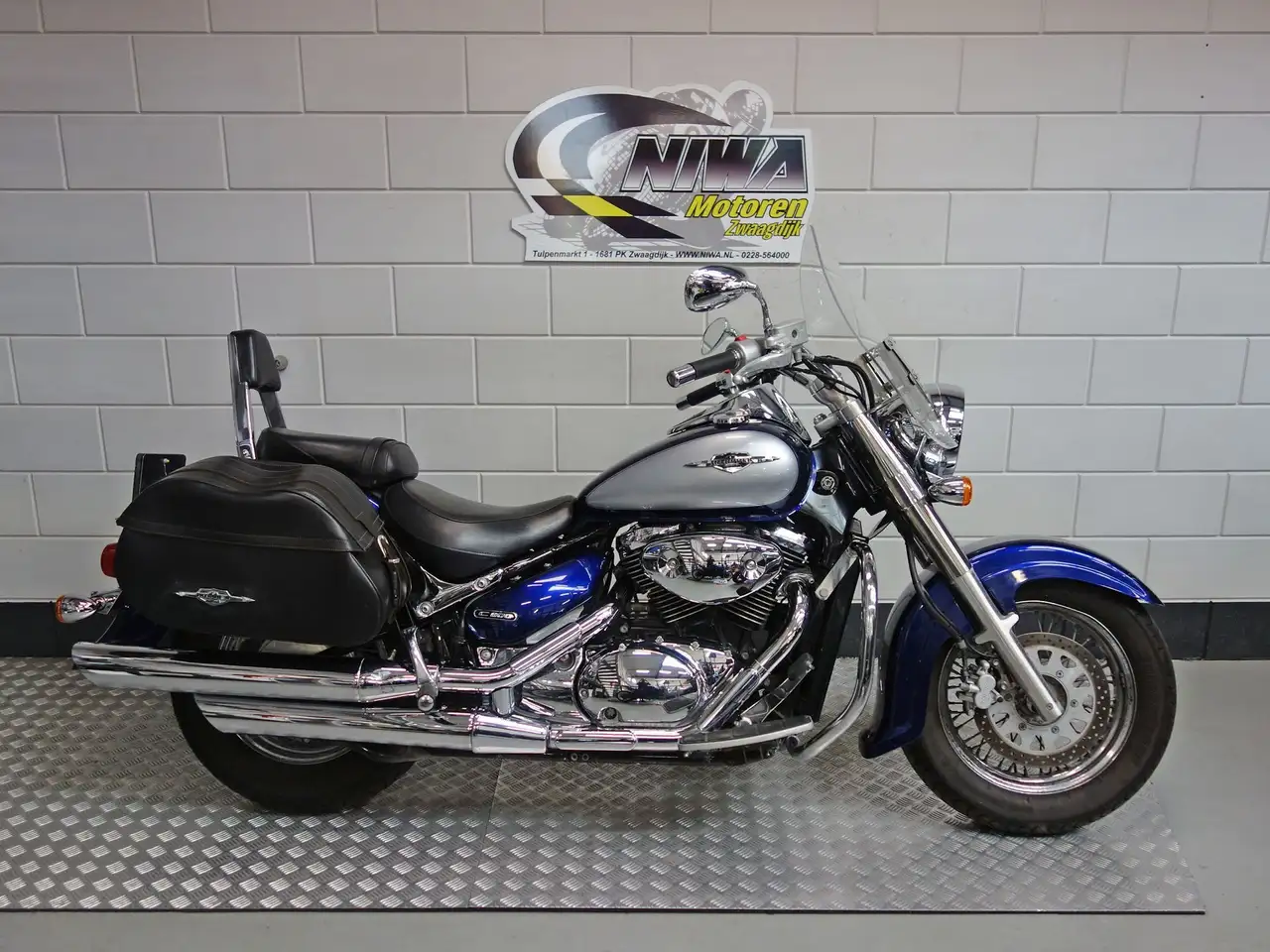 Suzuki VL 800