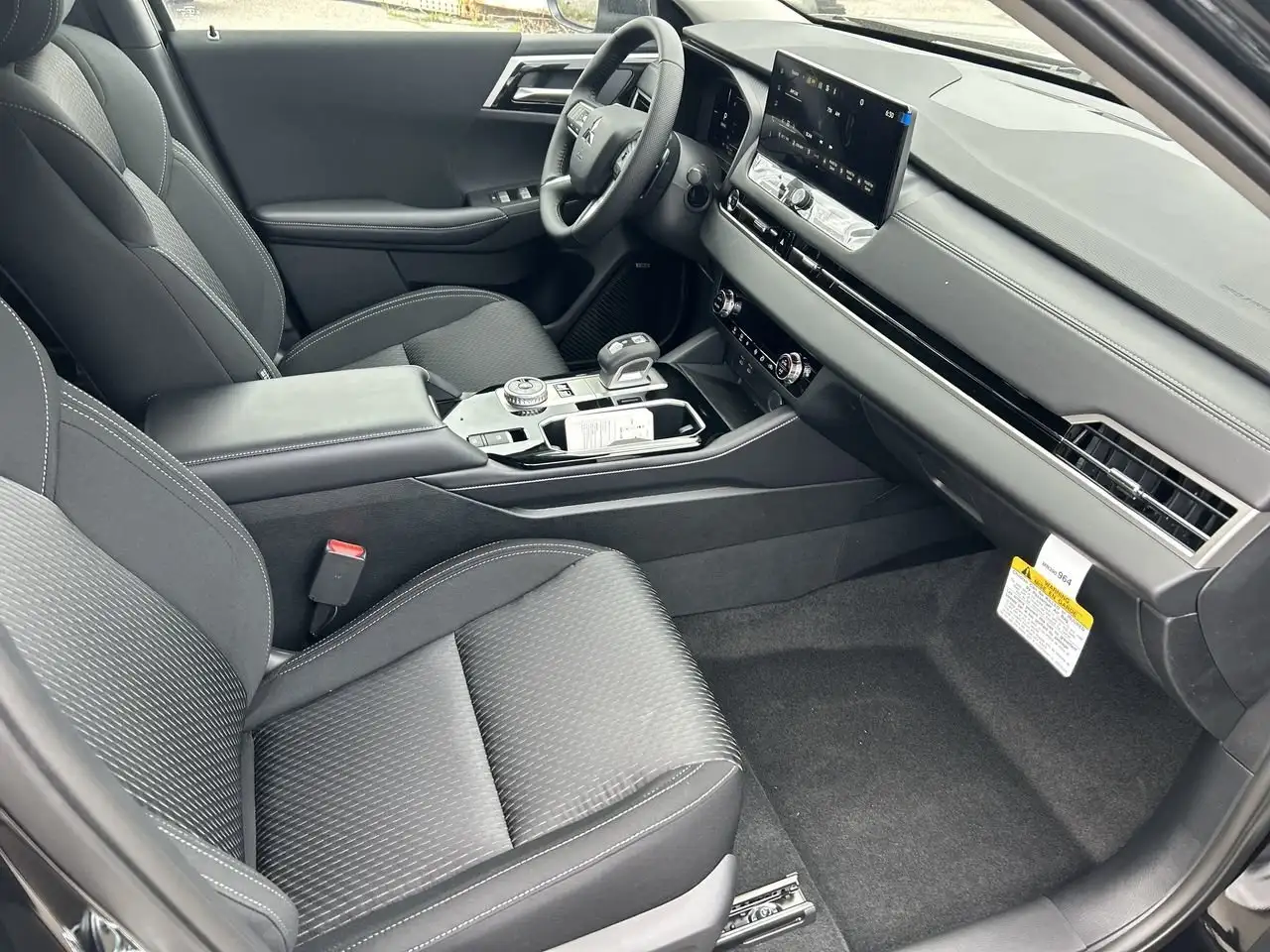 Mitsubishi Outlander снимка Mitsubishi Outlander