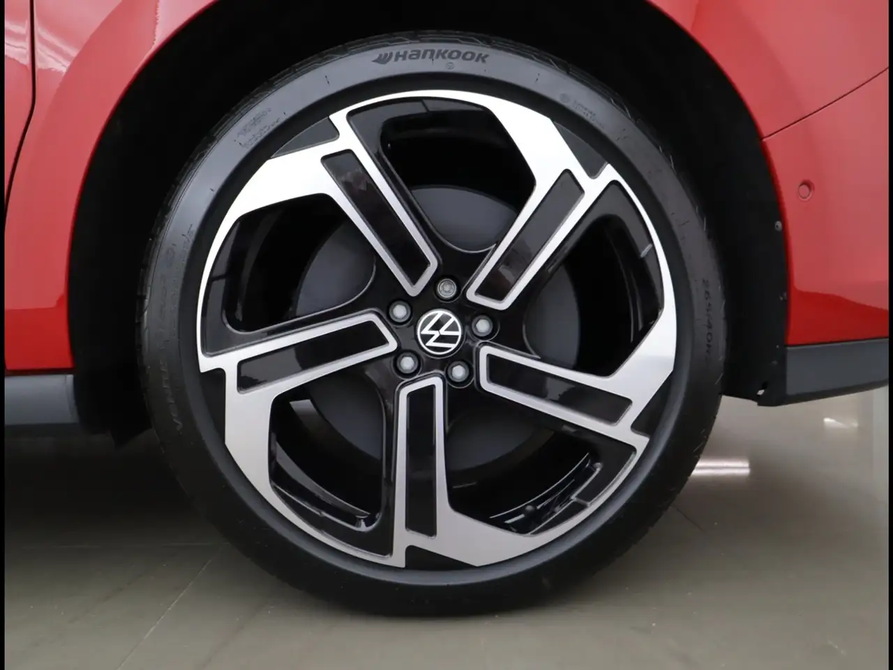 Volkswagen ID. Buzz GTX 4MOTION LR 6-SITZER 86 KWH AUTOMATIK 19