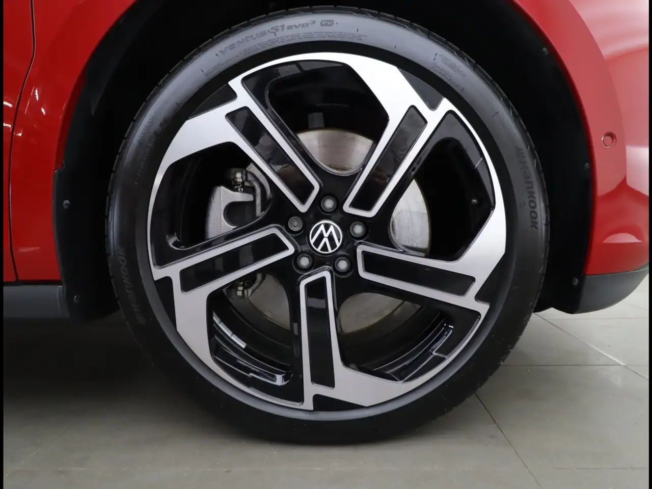 Volkswagen ID. Buzz GTX 4MOTION LR 6-SITZER 86 KWH AUTOMATIK 17
