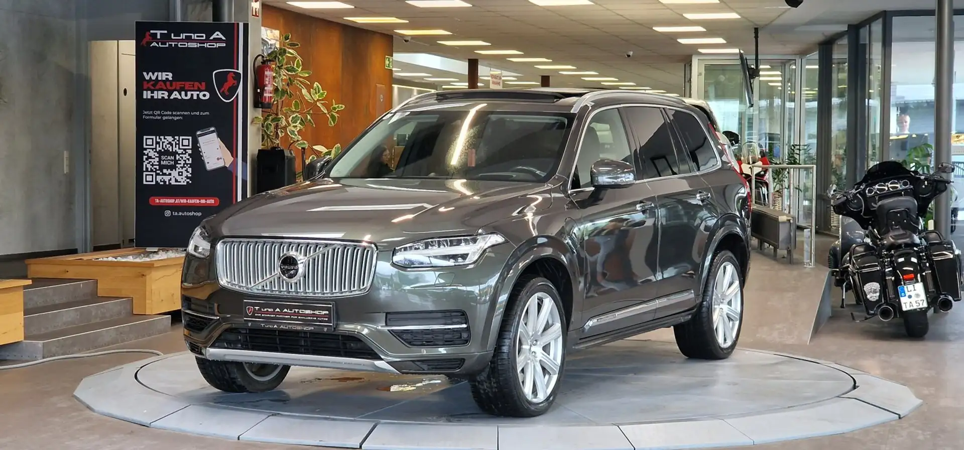 Volvo XC90 T8 Twin Engine Inscription 7-Sitzer 2-Hand ALLRAD Grau - 1