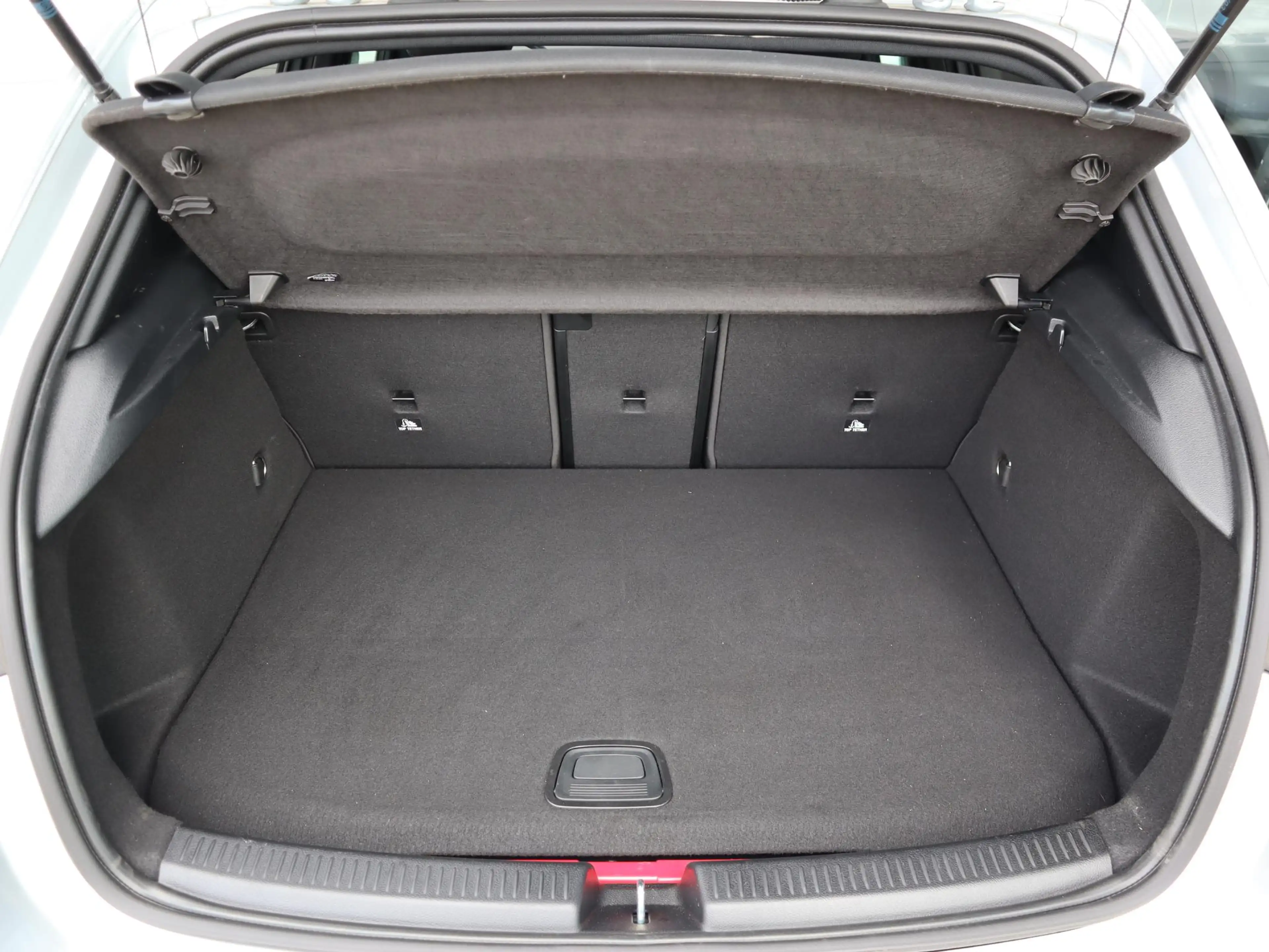 Mercedes-Benz A 250 e Business Line l Keyless l Achteruitrij camera l — photo 7