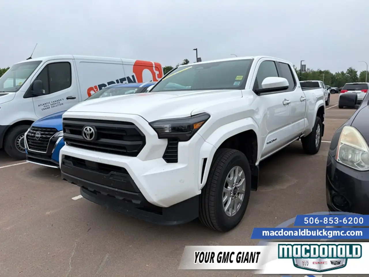 Toyota Tacoma снимка Toyota Tacoma