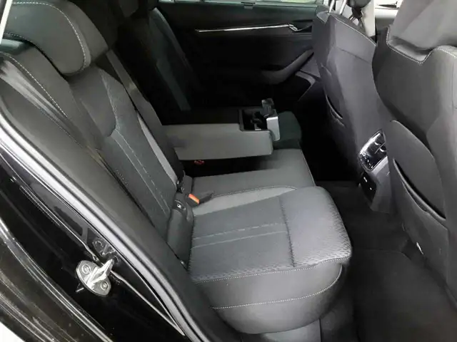 Skoda Octavia view 14