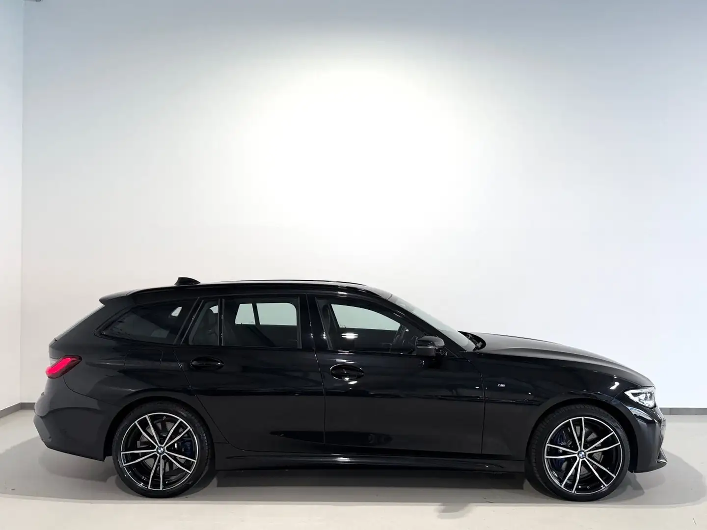 BMW 330 e xDrive G21 Aut/M-Sport/HEAD-UP/Laser/ACC/Memory Schwarz - 2