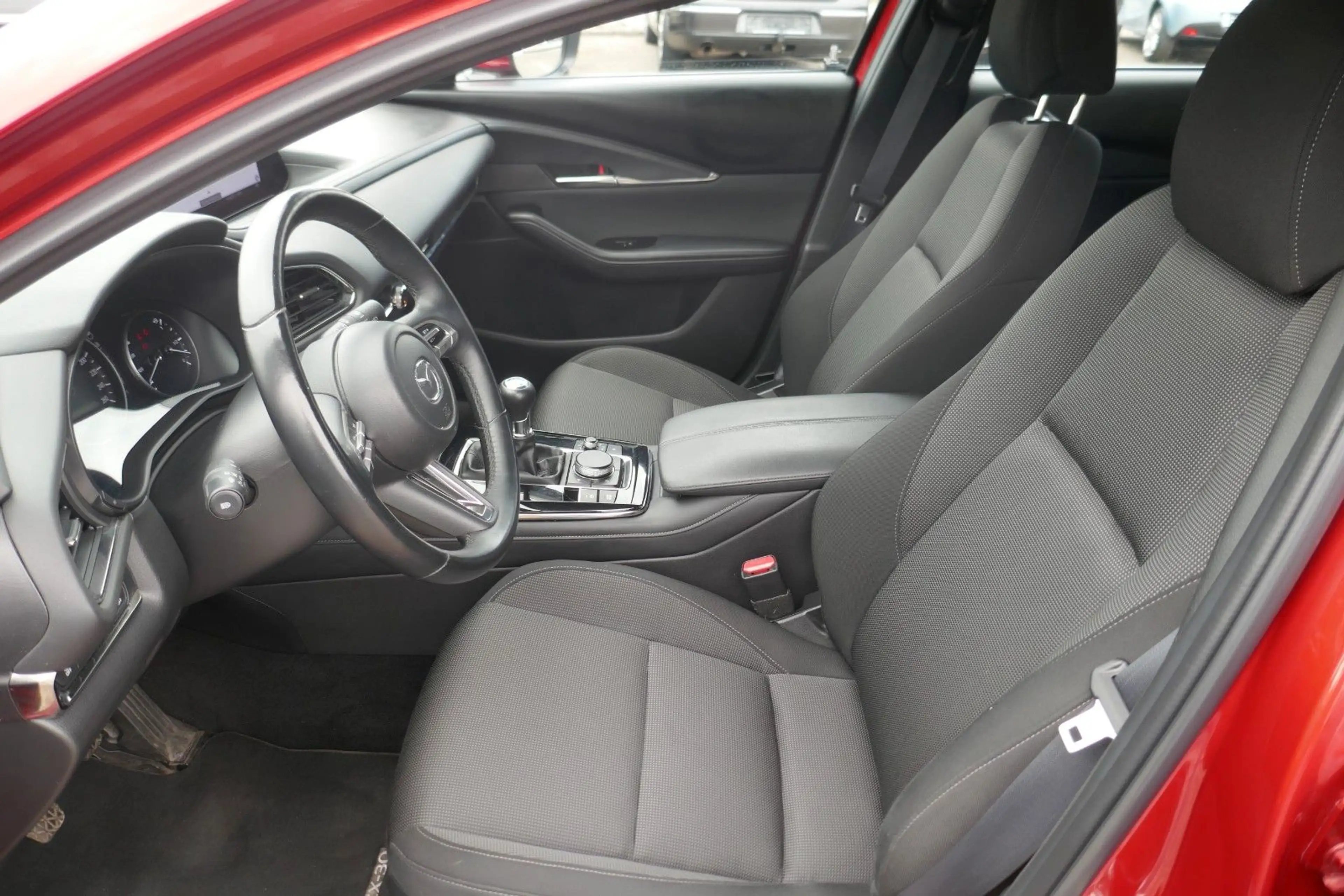 Mazda CX-3 0 2.0 e-Skyactiv XM Hybrid SHZ PDC KAMERA — photo 10