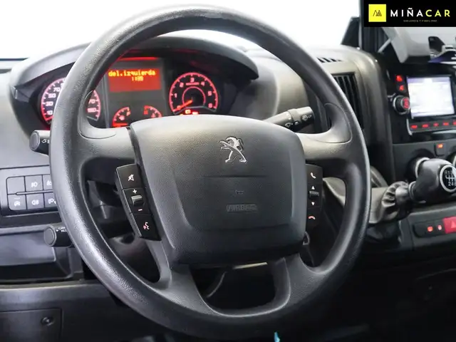 Peugeot Boxer view 11