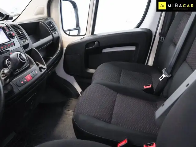 Peugeot Boxer view 15