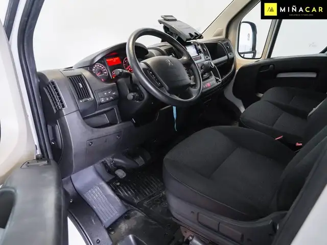 Peugeot Boxer view 8