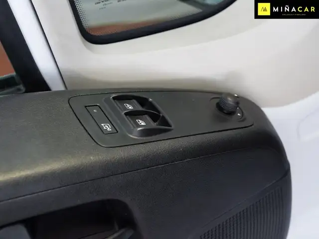 Peugeot Boxer view 17
