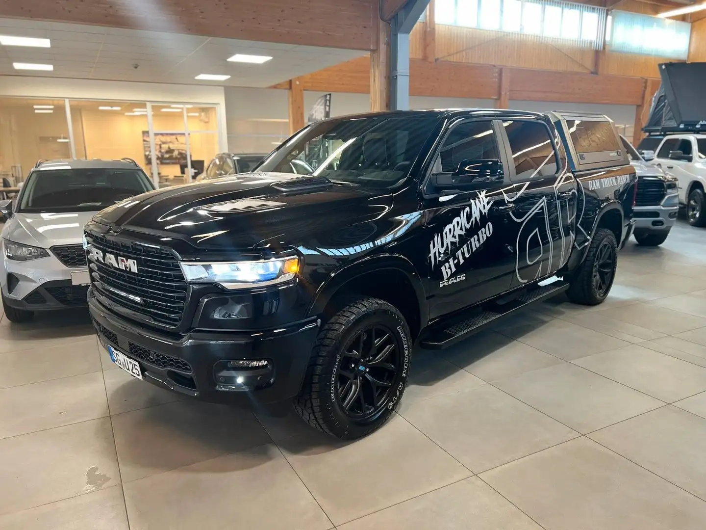 Dodge RAM 1500 Laramie Sport 3.0L MY25 RTR Umbau Schwarz - 2