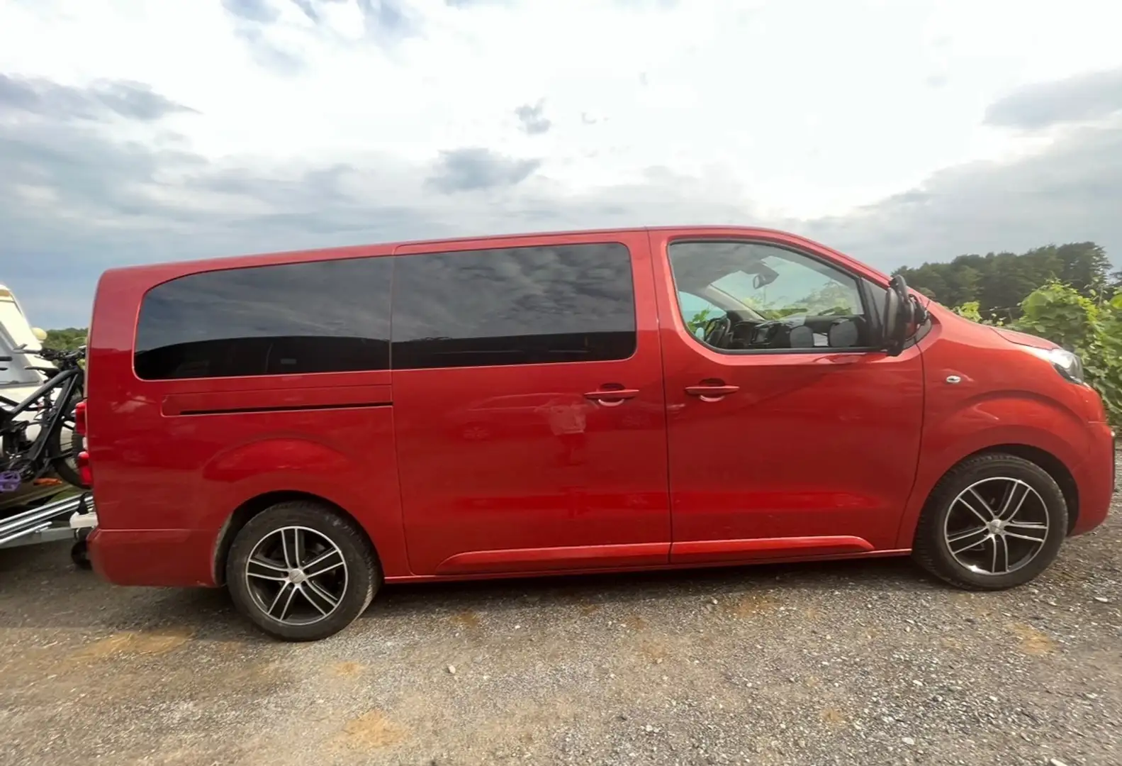 Peugeot Traveller Peugeot Traveller BlueHDi 150 Active (manuell) Orange - 2