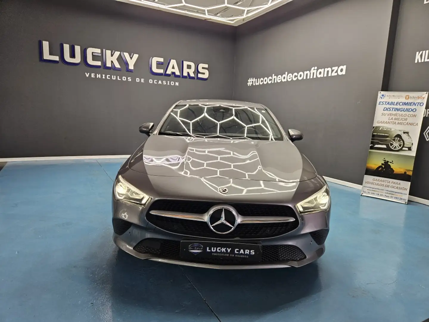 Mercedes-Benz CLA 200 200d Gris - 1