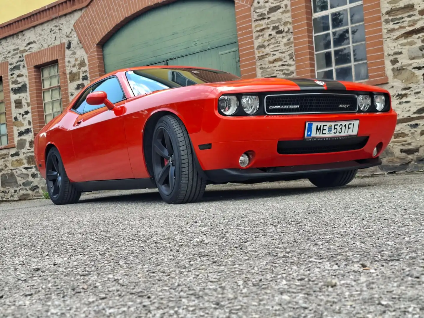 Dodge Challenger 6.1 Hemi Orange - 1
