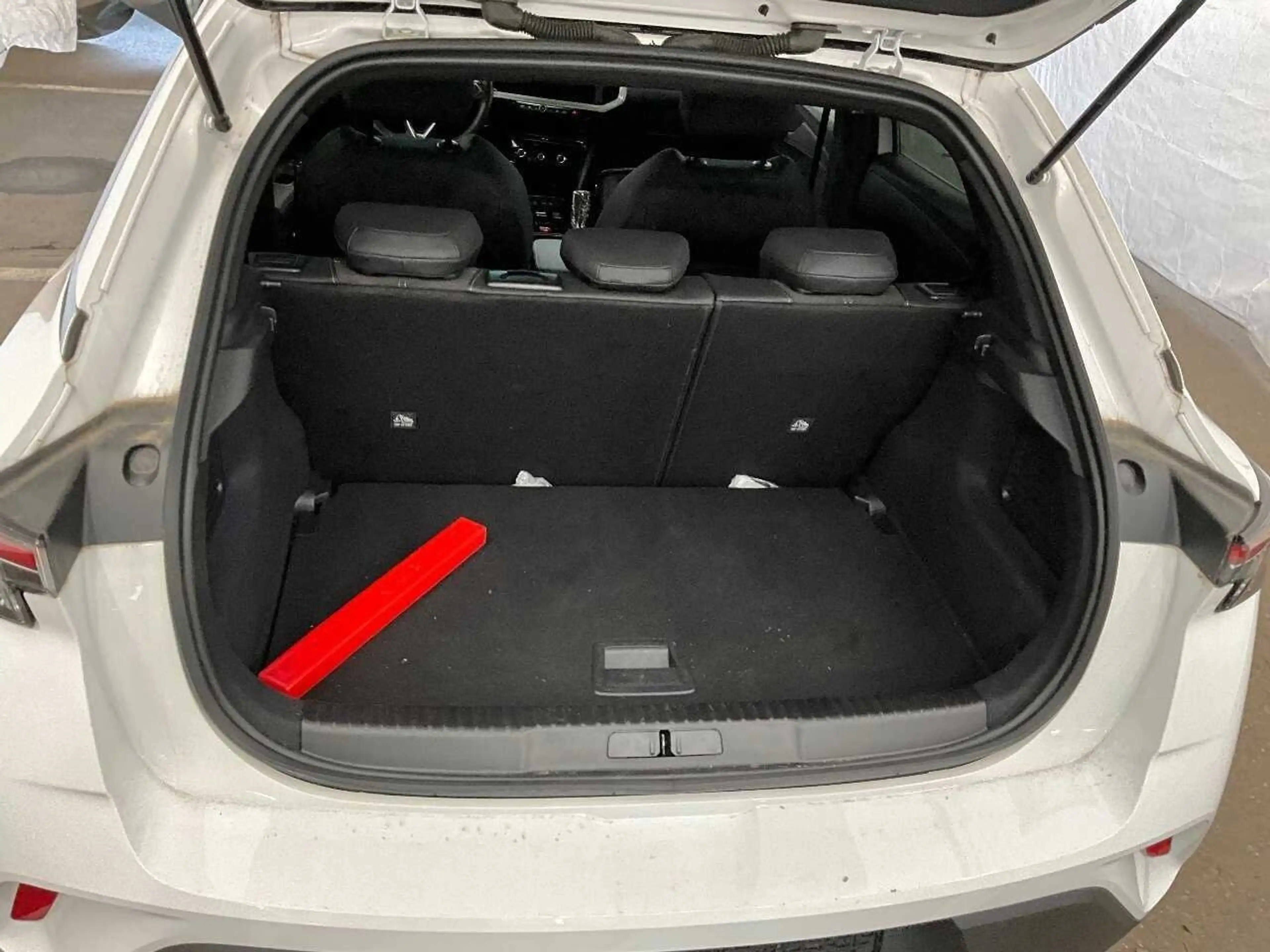 Opel Mokka-E Mokka e Ultimate BLIS Key Lane Navi RKam AUT PDC — photo 12