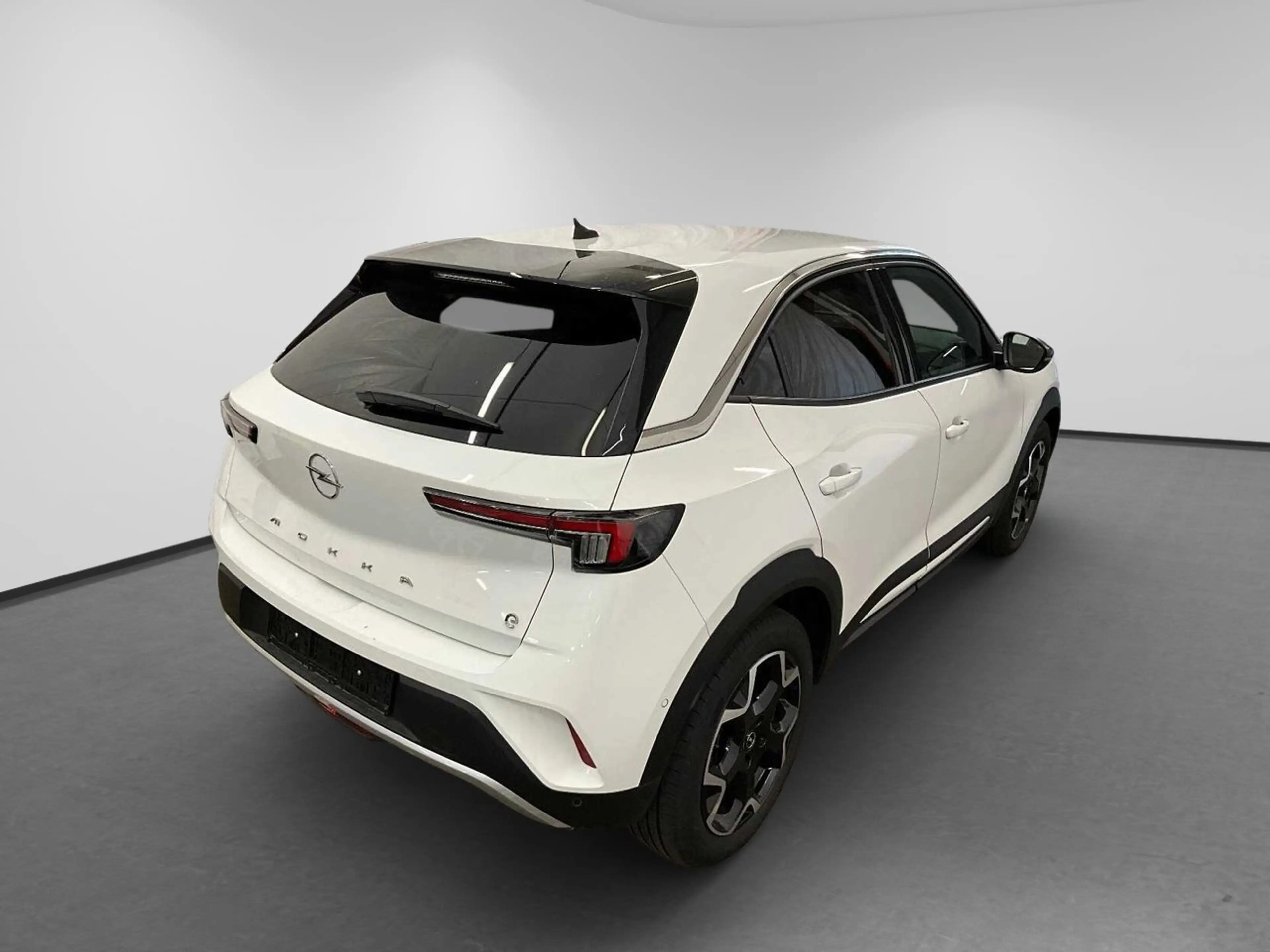 Opel Mokka-E Mokka e Ultimate BLIS Key Lane Navi RKam AUT PDC — photo 2