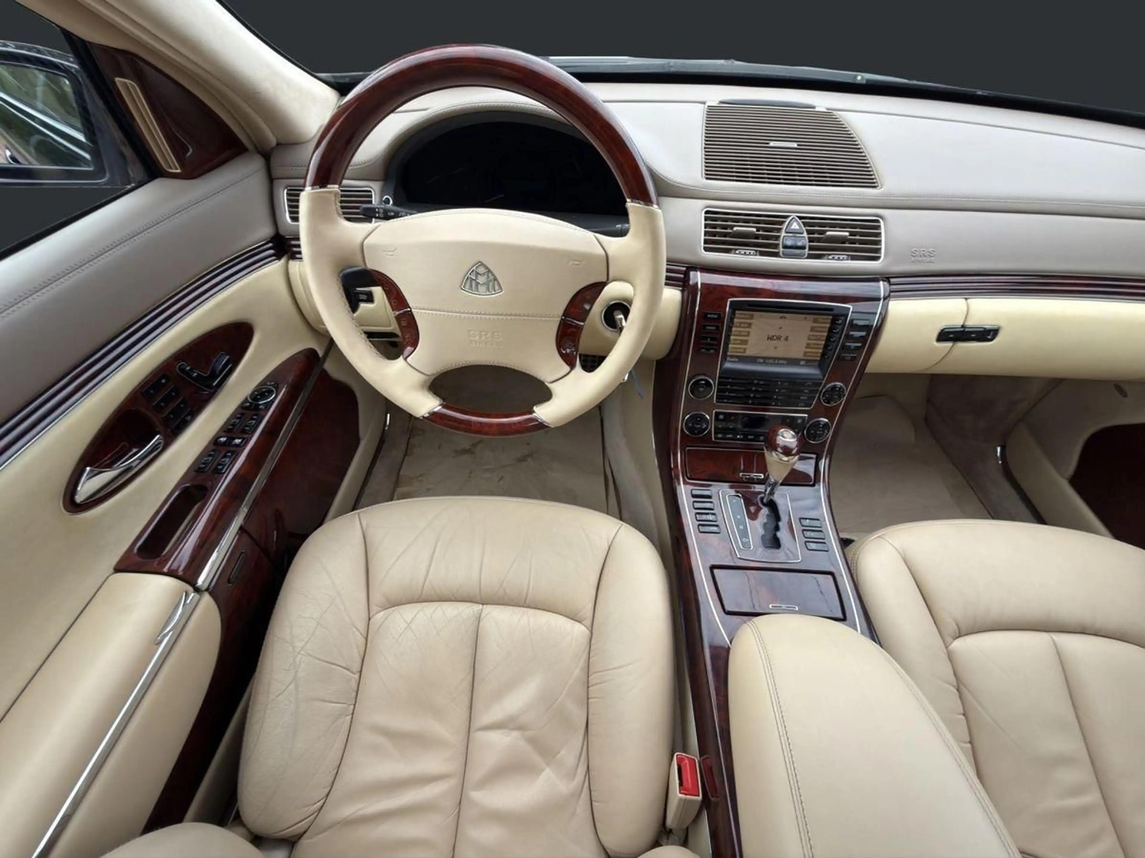 Maybach 57 5.5 V12*TwoTone*First Owner*GermanCar*Full* — photo 15