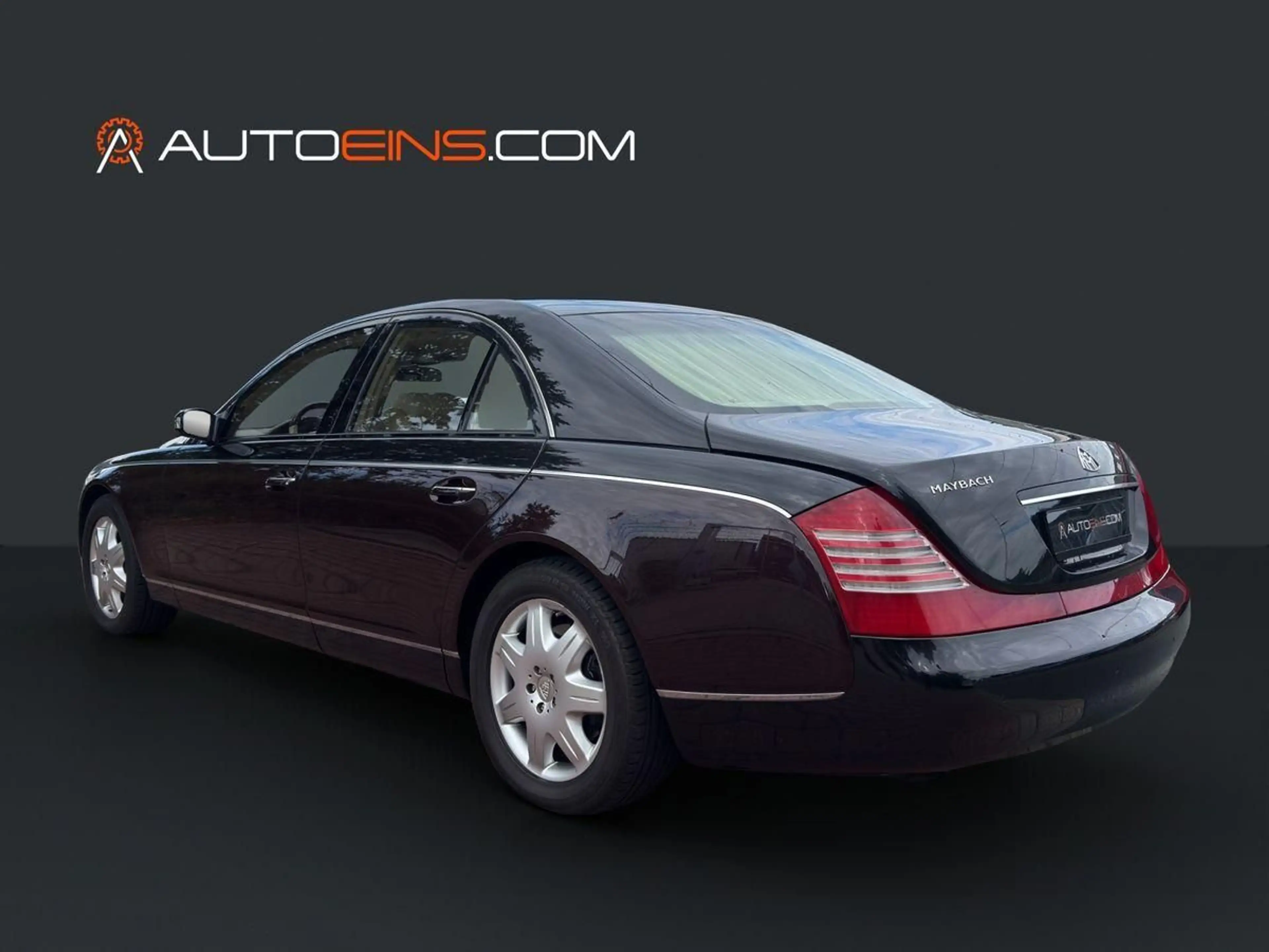 Maybach 57 5.5 V12*TwoTone*First Owner*GermanCar*Full* — photo 4