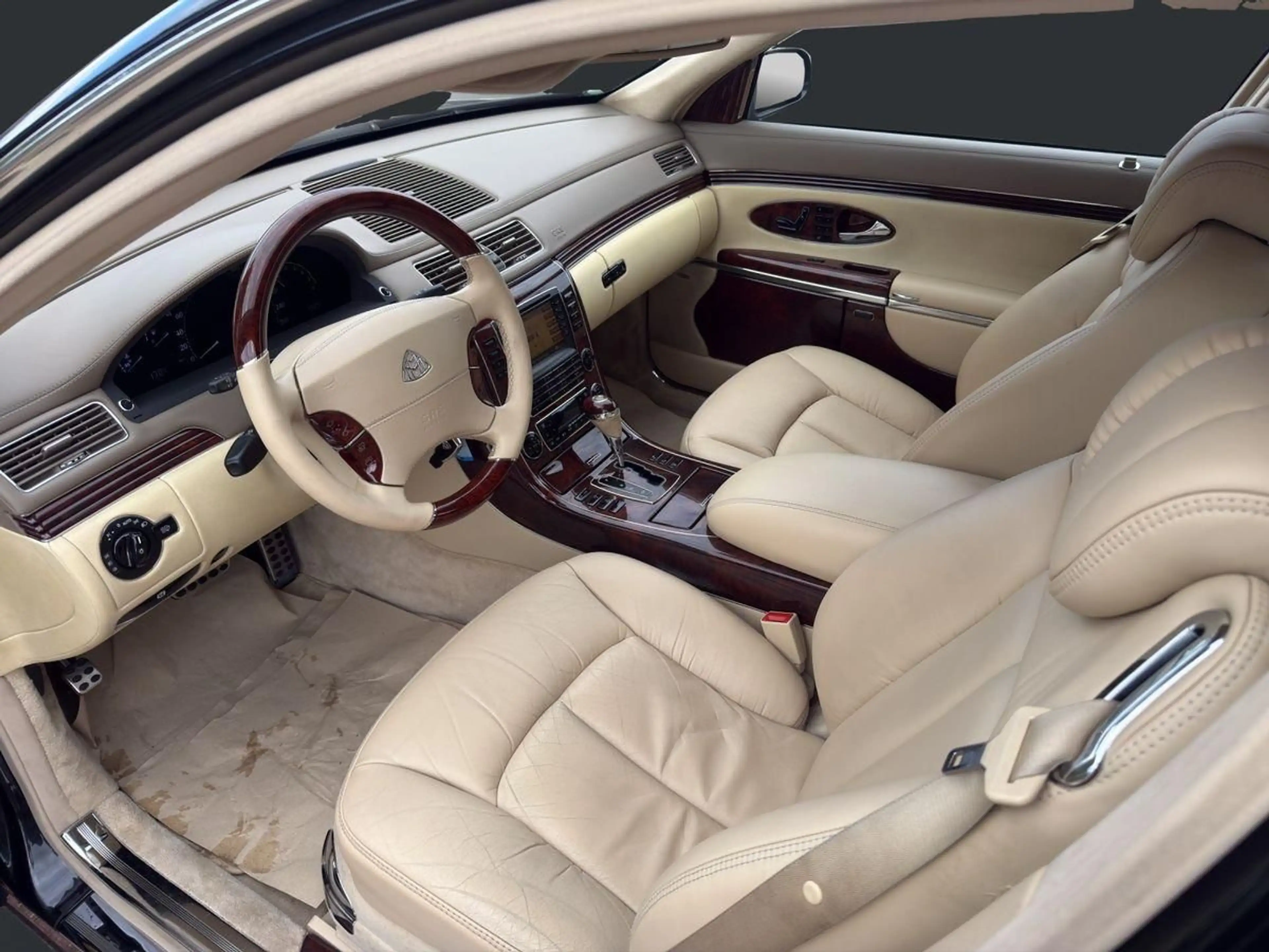 Maybach 57 5.5 V12*TwoTone*First Owner*GermanCar*Full* — photo 10