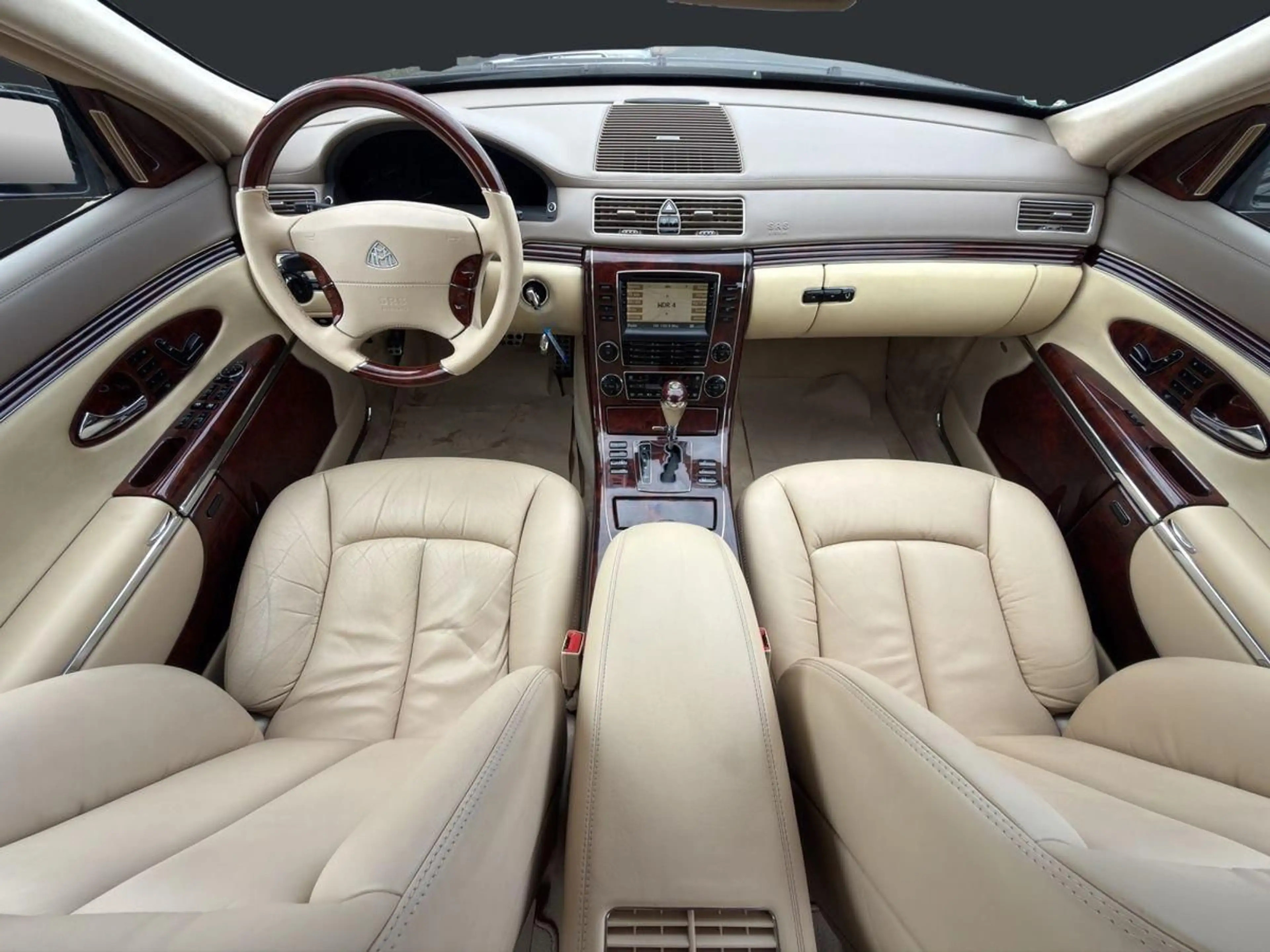 Maybach 57 5.5 V12*TwoTone*First Owner*GermanCar*Full* — photo 14