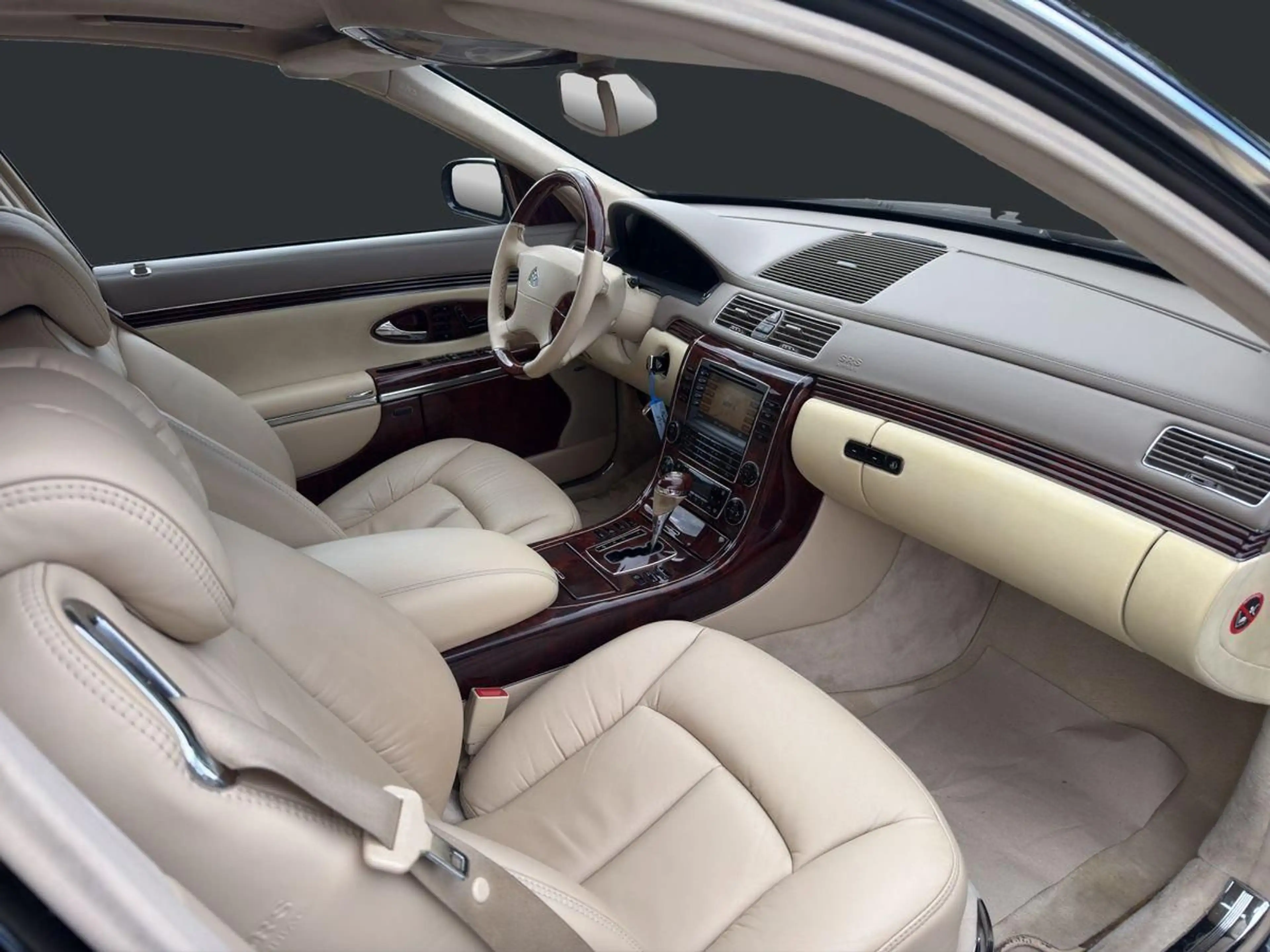 Maybach 57 5.5 V12*TwoTone*First Owner*GermanCar*Full* — photo 12