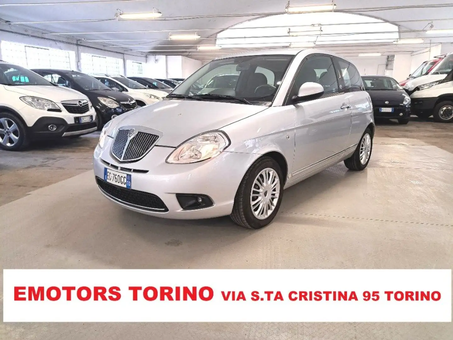 Lancia Ypsilon 1.4 New Oro Ecochic GPL Argent - 1