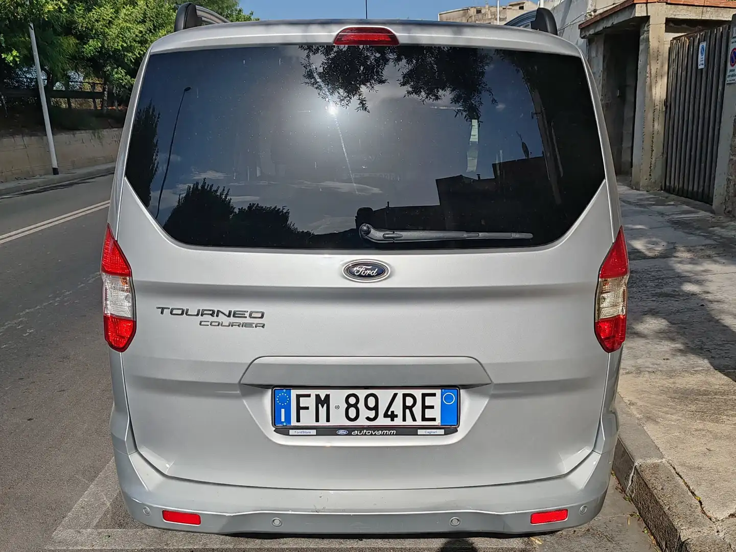 Ford Tourneo Courier Gri - 2