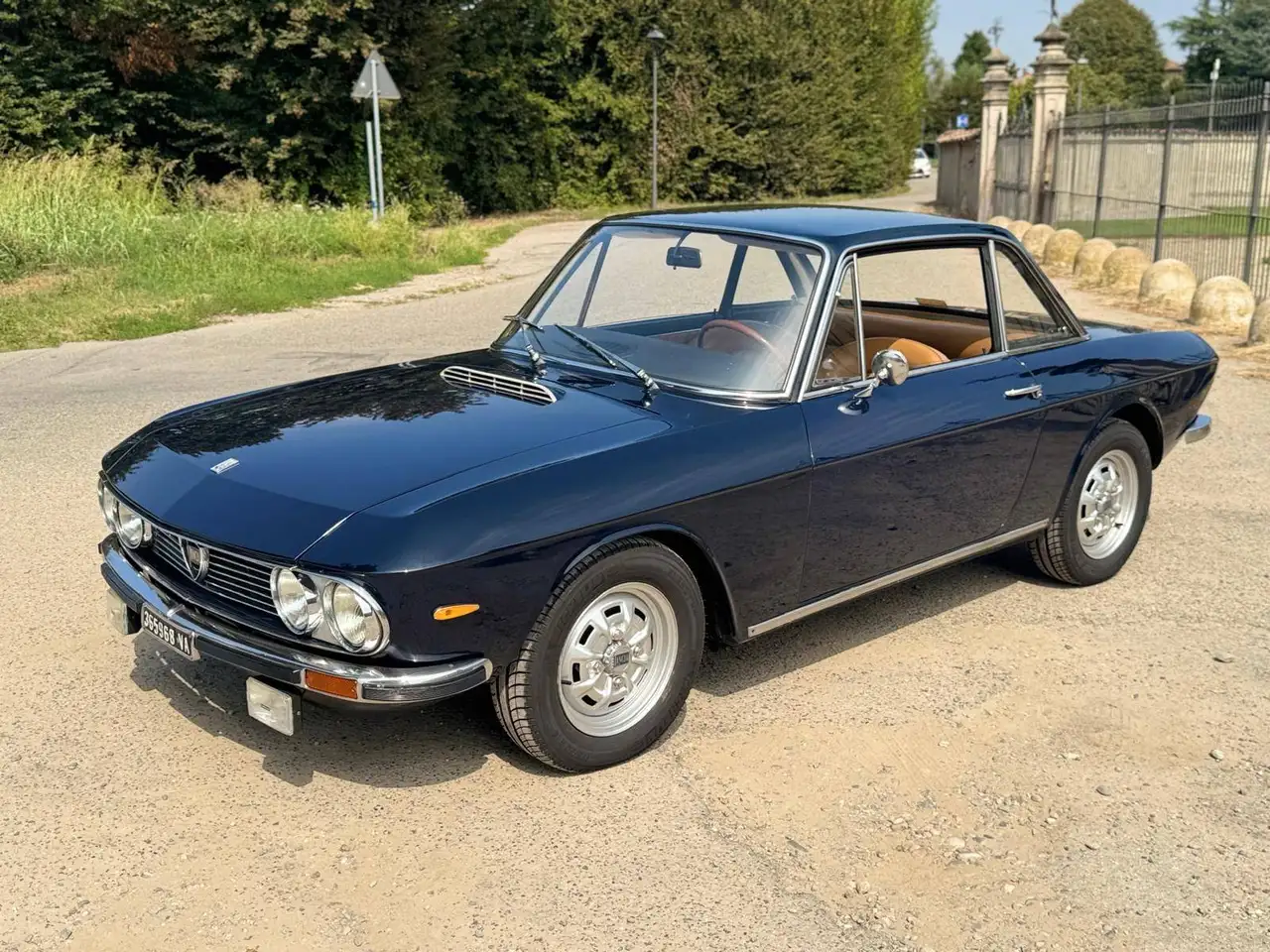 Lancia Fulvia Coupé 1.3 S seconda serie – Monofamiliare – CRS ASI – Blu Ministeriale, foto 4