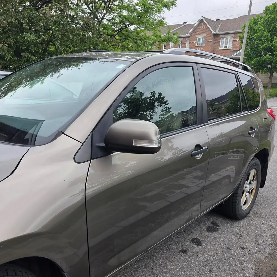 Toyota RAV 4 снимка Toyota RAV 4
