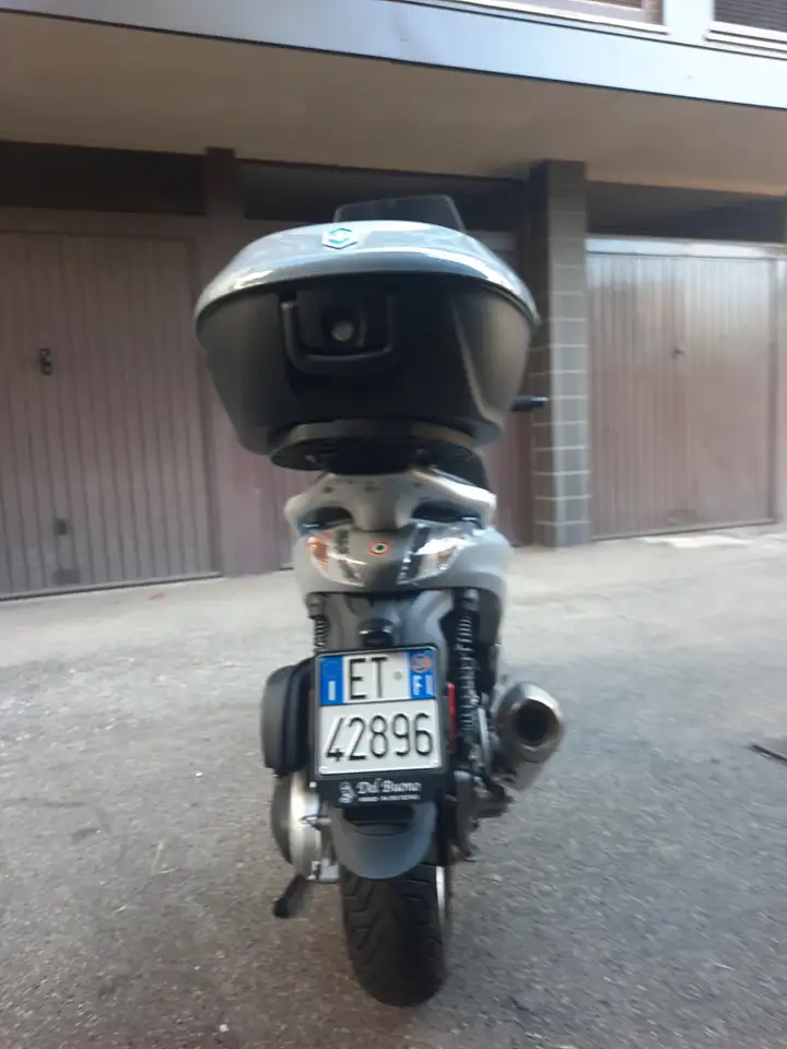 Piaggio Beverly 350